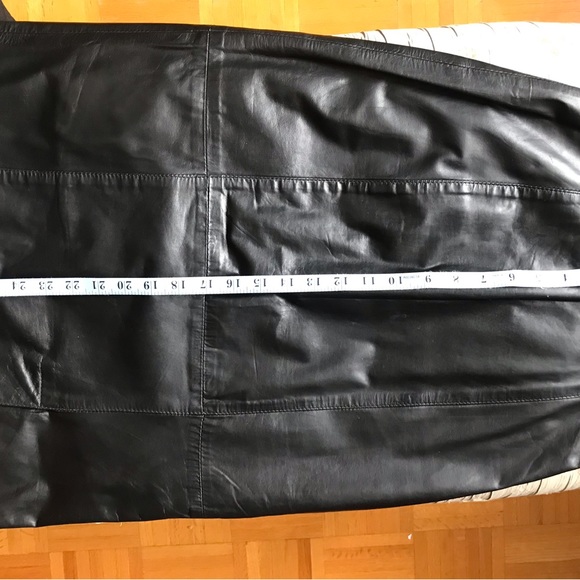 Leather black skirt - Picture 5 of 7